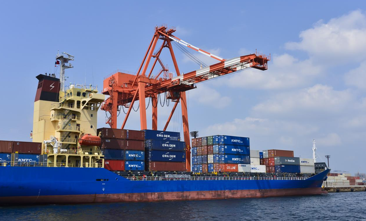 船舶動(dòng)力設(shè)備油品質(zhì)量不良的危害與監(jiān)測(cè)對(duì)策