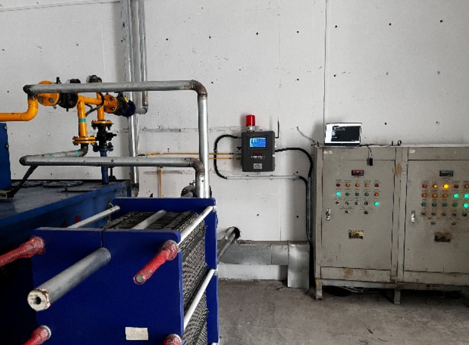 新疆中材回轉(zhuǎn)窯減速機(jī)稀油站在線監(jiān)測系統(tǒng)應(yīng)用案例