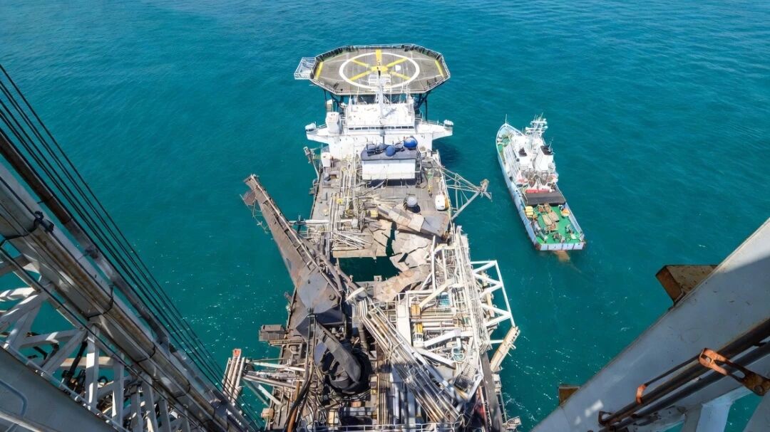 工程船舶案例:發電機與推尾系統油液在線監測方案的部署應用 圖2.jpg